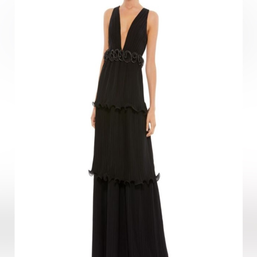 Mac Duggal black dress size 6. Perfect condition.